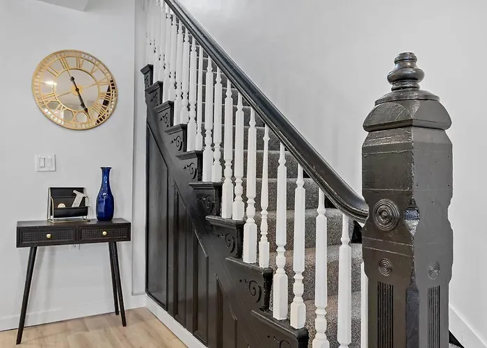 Huge 4br Game Fireplace Pittsburgh